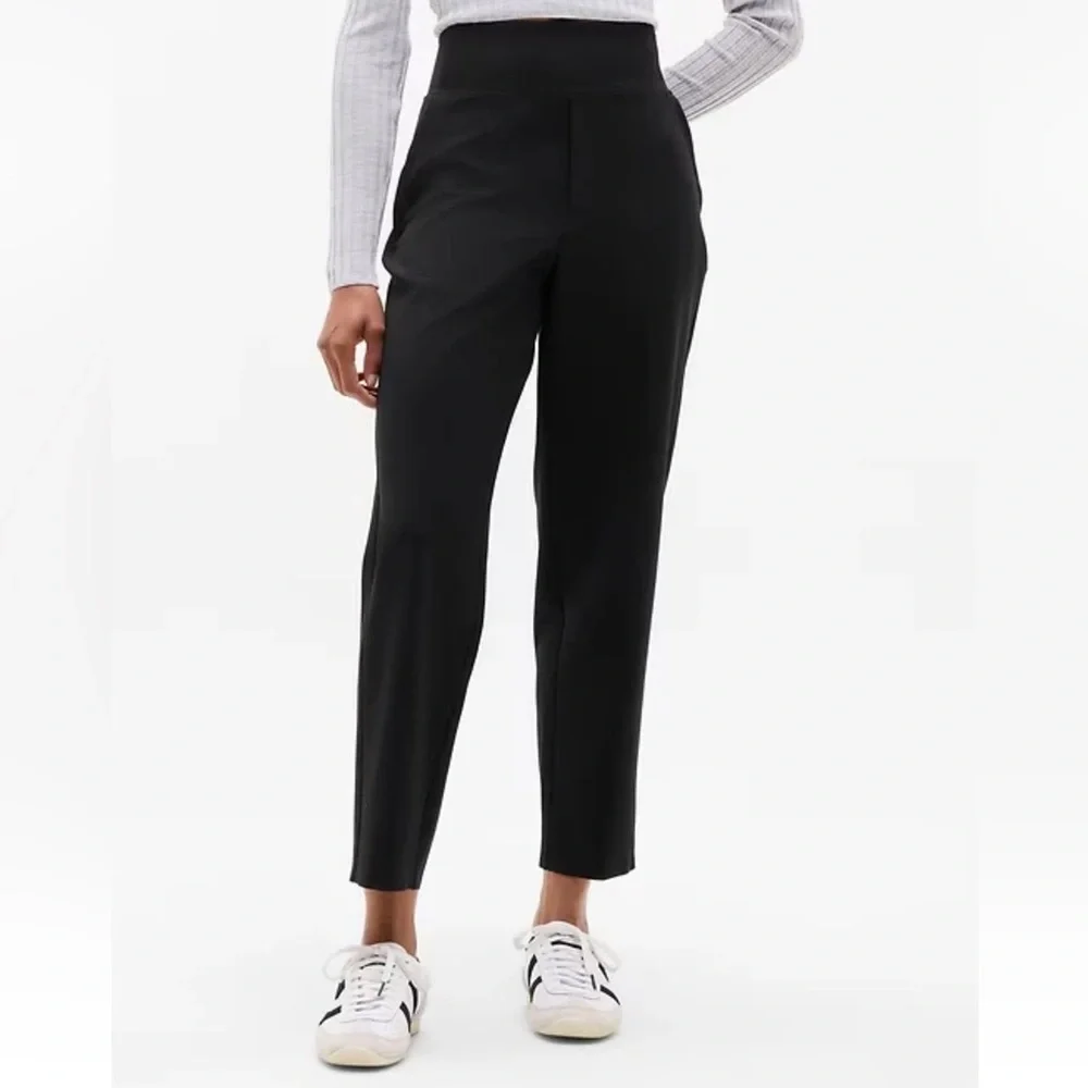 Athleta endless high rise pant blk 2, EUC - Picture 2 of 4